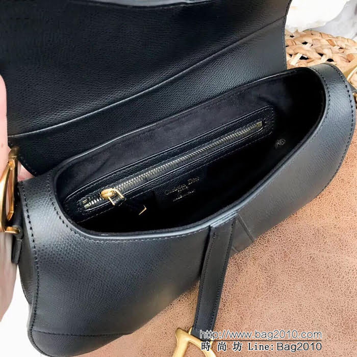 DIOR迪奧 爆款 Dior Saddle 馬鞍包 新款手掌紋 時尚達人必備單品  zdo1214